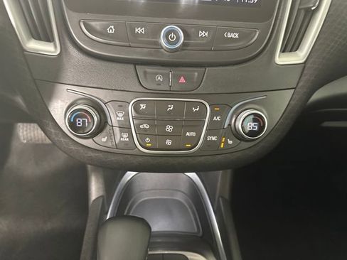 Used 2024 Chevrolet Malibu LT image 24