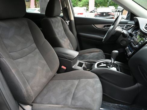 Used 2015 Nissan Rogue SV AWD/4WD image 17