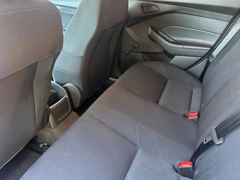 Used 2018 Ford Focus S image 26