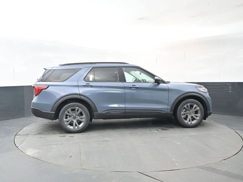 New 2026 Ford Explorer Active w/ Active Comfort Package image 6
