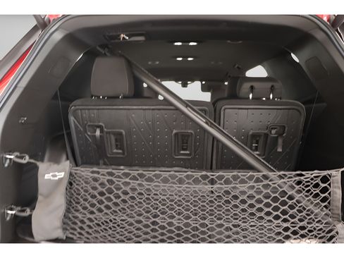 Used 2023 Chevrolet Traverse LT FWD image 28