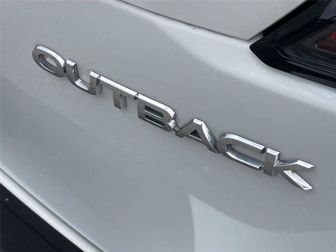 Certified 2021 Subaru Outback Limited AWD/4WD image 10