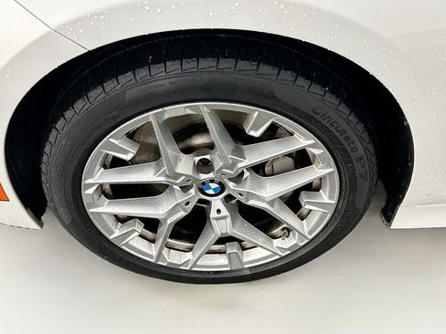 Used 2025 BMW 330i xDrive Sedan image 11