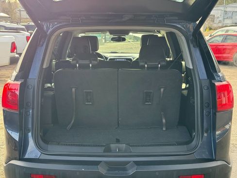 Used 2019 GMC Acadia SLT w/ LPO, Cargo Package image 5