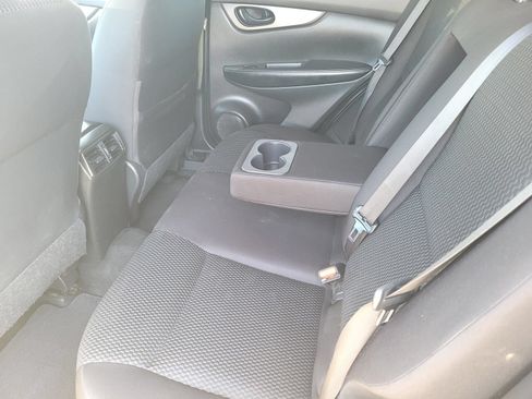 Used 2019 Nissan Rogue Sport S FWD image 16