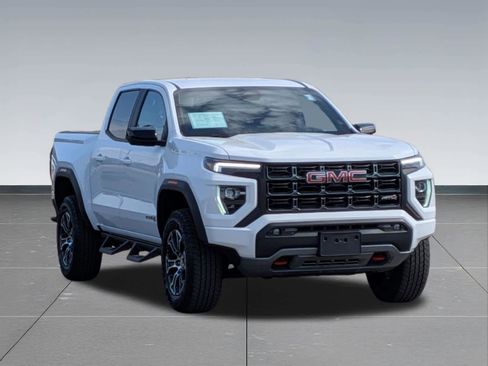Used 2023 GMC Canyon AT4 AWD/4WD image 11