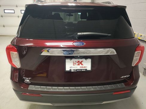 Used 2022 Ford Explorer XLT w/ Equipment Group 202A image 23