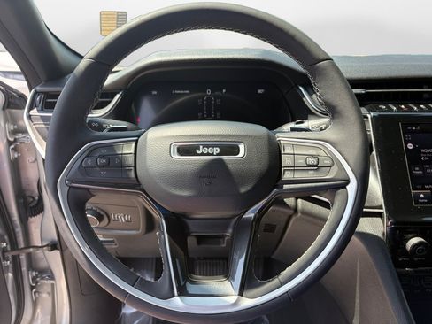 Used 2023 Jeep Grand Cherokee L Laredo AWD/4WD image 13