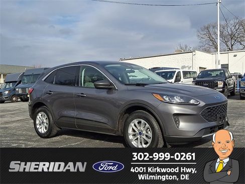 Used 2022 Ford Escape SE w/ Cold Weather Package image 1