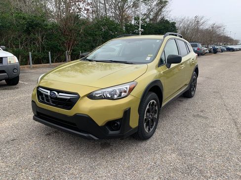 Used 2021 Subaru Crosstrek 2.0i image 4