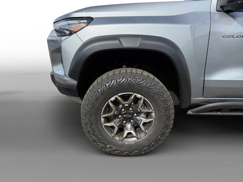 New 2026 Chevrolet Colorado ZR2 w/ Technology Package image 9