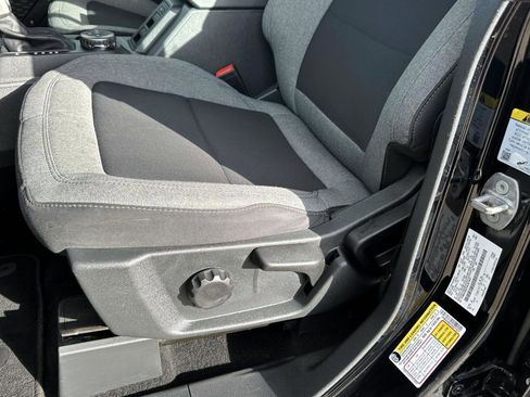 Used 2022 Ford Bronco Base image 18