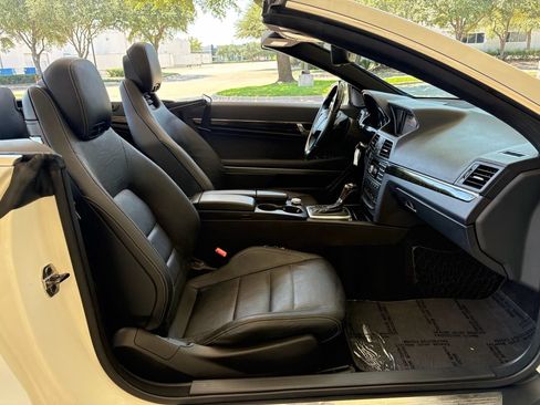 Used 2011 Mercedes-Benz E 350 Cabriolet image 27