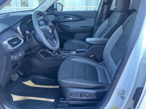 Used 2023 Chevrolet TrailBlazer LT image 11