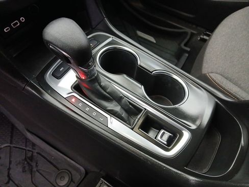 Used 2022 Chevrolet Equinox LT image 23