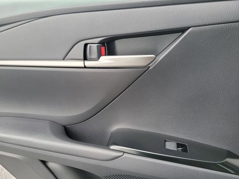 Used 2025 Toyota Camry LE image 58