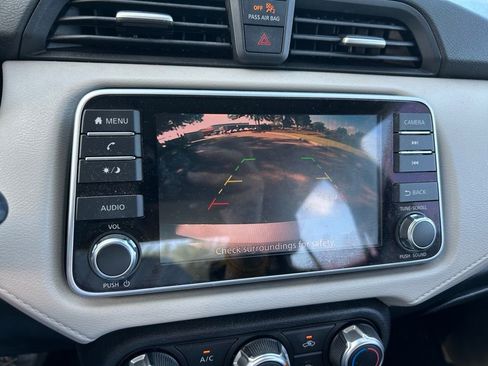 Used 2021 Nissan Versa SV image 22