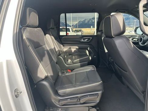 Used 2023 Chevrolet Suburban Premier AWD/4WD image 14