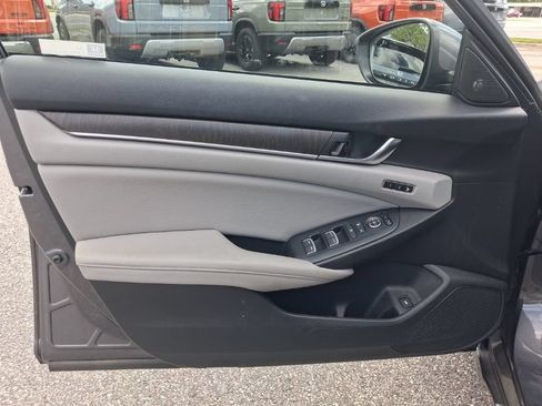 Used 2018 Honda Accord EX-L image 23