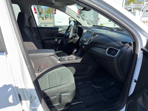 Used 2022 Chevrolet Equinox LT image 10