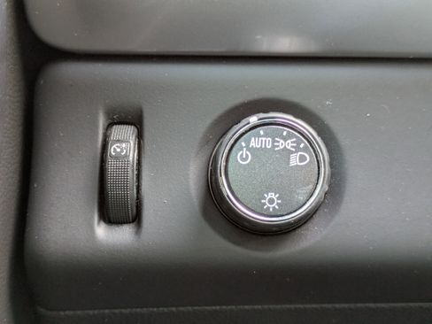 Used 2017 Chevrolet Tahoe LS w/ All-Season Package image 18