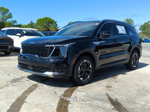 New 2026 Kia Sorento S image 4