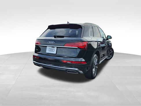 Used 2023 Audi Q5 2.0T Premium Plus w/ Premium Plus Package AWD/4WD image 6
