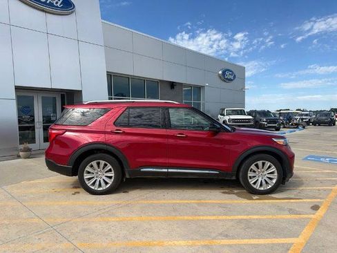 Certified 2023 Ford Explorer Limited w/ Equipment Group 301A AWD/4WD image 8
