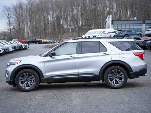 Certified 2023 Ford Explorer XLT w/ Equipment Group 202A image 8