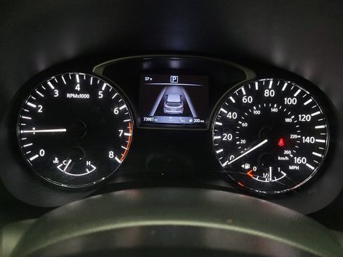 Used 2019 Nissan Pathfinder Platinum image 23