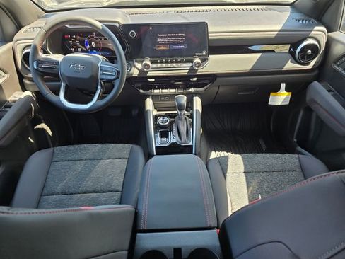 New 2025 Chevrolet Colorado Z71 image 18