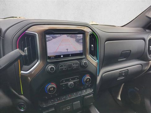 Used 2019 Chevrolet Silverado 1500 High Country AWD/4WD image 10