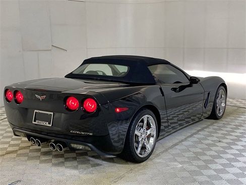 Used 2011 Chevrolet Corvette Base w/ Preferred Equipment Group image 11