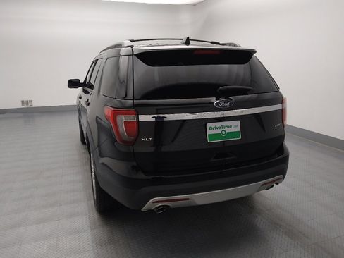 Used 2016 Ford Explorer XLT w/ Equipment Group 202A AWD/4WD image 6