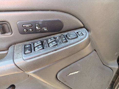 Used 2005 Chevrolet Silverado 3500 LT w/ Heavy-Duty Power Package AWD/4WD image 9