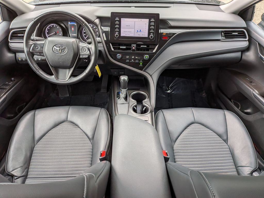 Used 2024 Toyota Camry SE FWD image 4