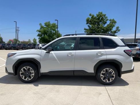 New 2026 Subaru Forester Premium AWD/4WD image 2