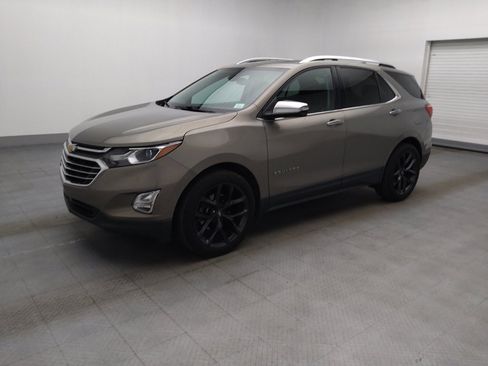 Used 2018 Chevrolet Equinox Premier AWD/4WD image 2