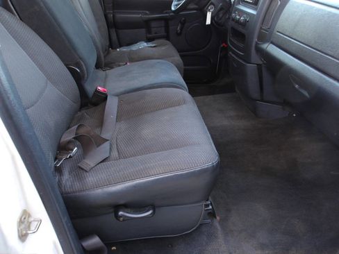 Used 2004 Dodge Ram 1500 Truck ST w/ Trailer Tow Group image 4