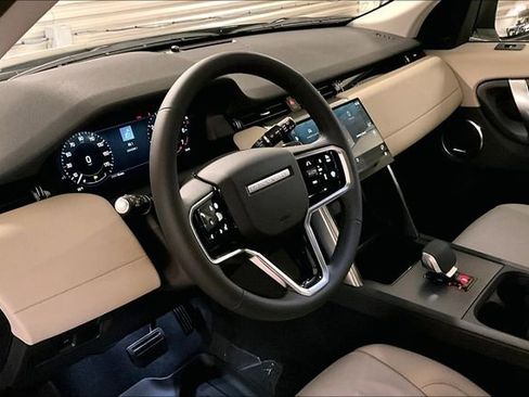 New 2025 Land Rover Discovery Sport S image 7