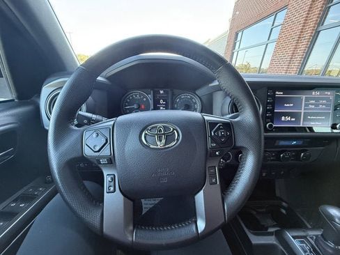 Used 2021 Toyota Tacoma TRD Off-Road image 20