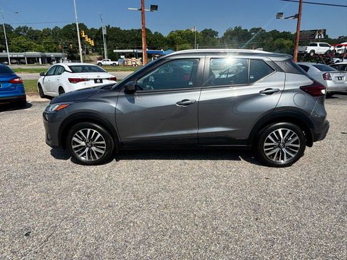 Used 2023 Nissan Kicks SV FWD image 16
