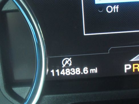 Used 2019 Ford F150 Lariat w/ Equipment Group 502A Luxury AWD/4WD image 26