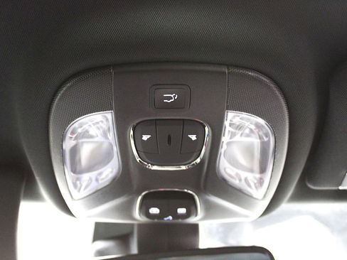 New 2026 Jeep Compass Limited image 24