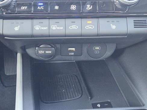 New 2025 Hyundai Elantra Limited image 14