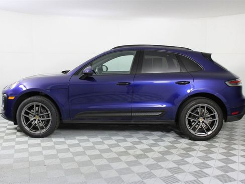 Used 2023 Porsche Macan image 2
