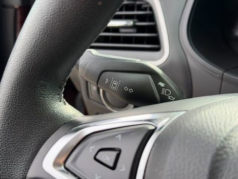 Used 2022 Ford Edge SEL w/ Convenience Package image 33