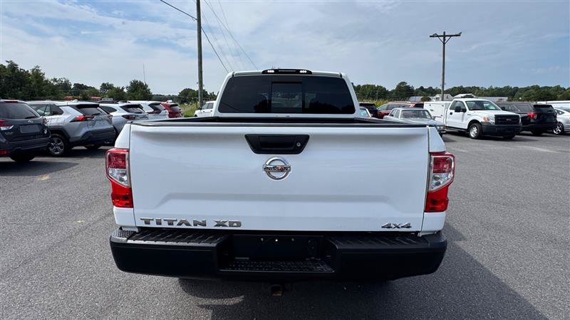 Used 2017 Nissan Titan S AWD/4WD image 18
