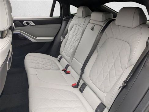 New 2026 BMW X6 xDrive40i w/ Climate Comfort Package AWD/4WD image 16