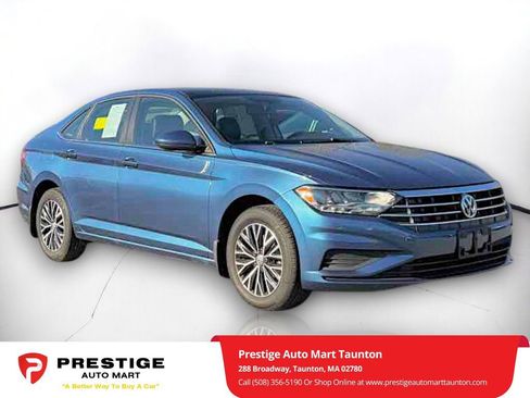 Used 2019 Volkswagen Jetta SE w/ Cold Weather Package image 1
